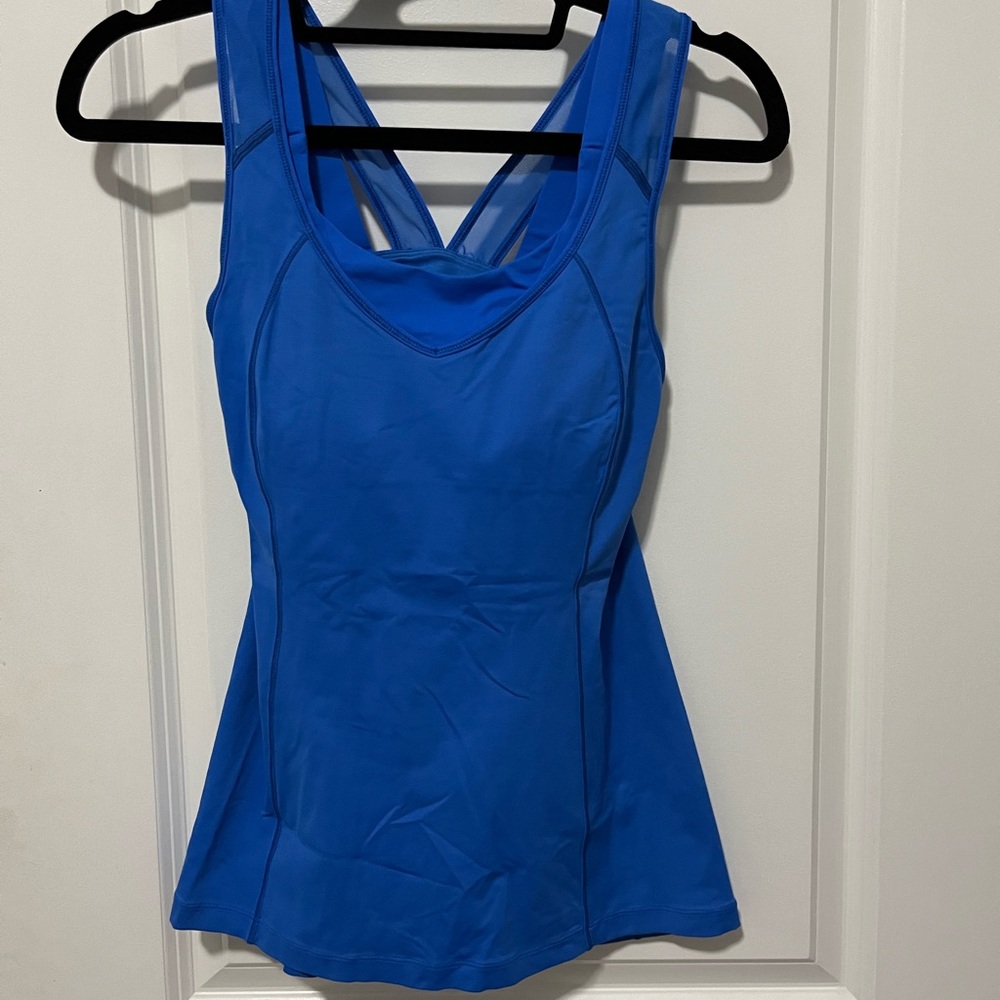 Lulu lemon tank with built in sports bra, size 4